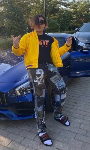 THRILL PILL wearing Steno515 pants