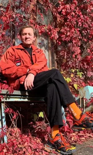 Дядя Вова wearing Heron Preston jacket