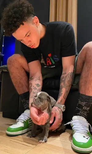 Lil Mosey wearing Gucci shorts