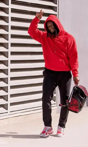 Todd Gurley wearing Nike sneakers