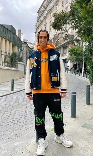 Yanix’s Outfit in Kenzo Jacket, Supreme Sweatshirt & Comme Des Fuckdown Trousers (2020)
