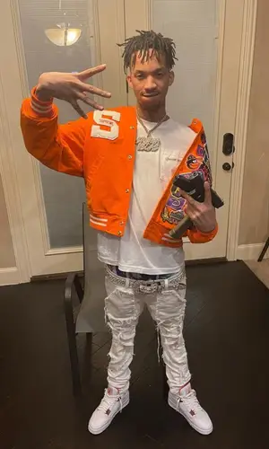 Stunna 4 Vegas wearing Supreme jacket