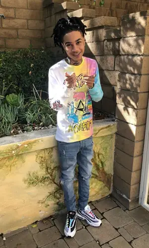 YBN Nahmir wearing FashionNova t-shirt