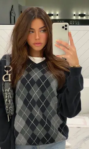 Madison Beer wearing Dior bag