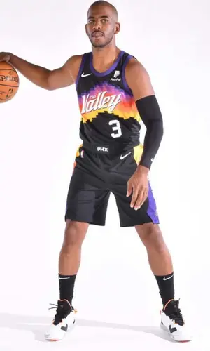 Chris Paul wearing Nike sock