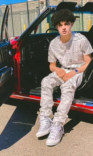 Bankrol Hayden wearing Dior jeans