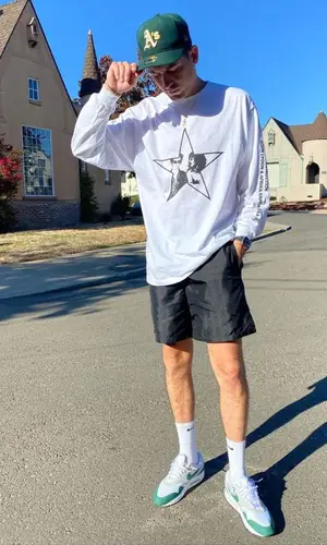 G-Eazy wearing Nike sneakers