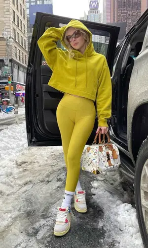Sarah Snyder wearing Alo Yoga pants