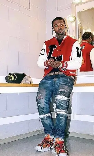 Pop Smoke’s Outfit in Louis Vuitton Jacket, Amiri Jeans & Hermes Belt (2018)