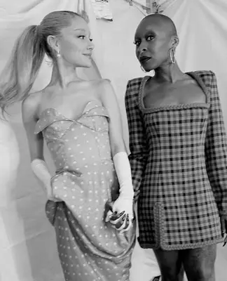 Latest Ariana Grande's Outfits #6