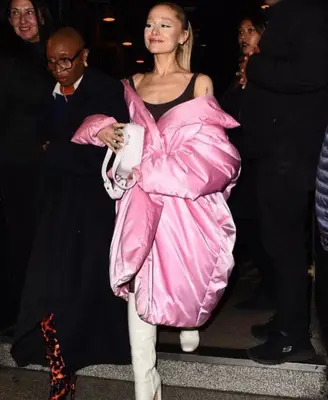 Ariana Grande's Top 5 Outfits #5