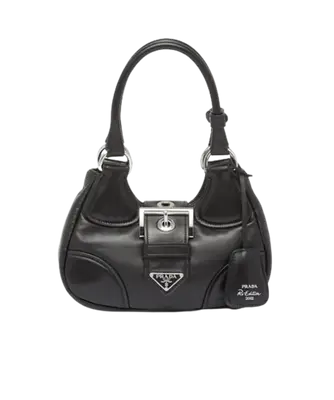Bags in Charli D'Amelio’s closet