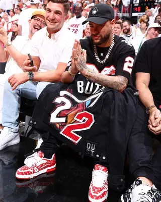 Neymar's Top 5 Outfits #4
