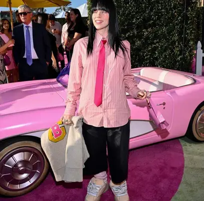 Latest Billie Eilish's Outfits #6