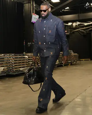 Latest LeBron James's Outfits #6
