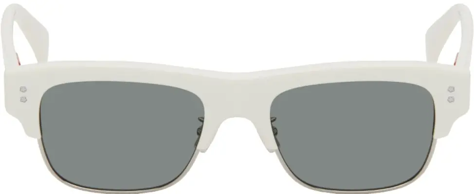 Eyewear in Jules Kounde’s closet