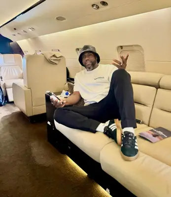 Latest Kevin Hart's Outfits #4