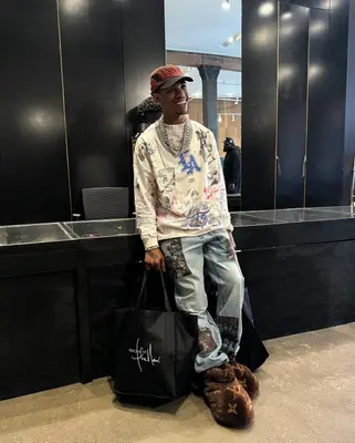 Latest A Boogie Wit Da Hoodie's Outfits #5