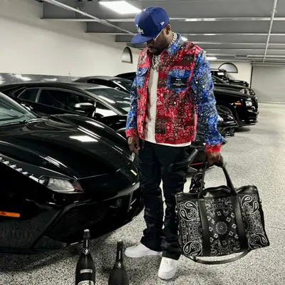 Floyd Mayweather's Top 5 Outfits #4