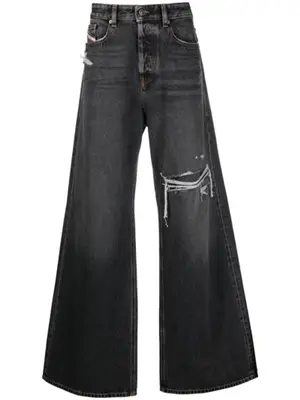 Jeans in Shai’s closet