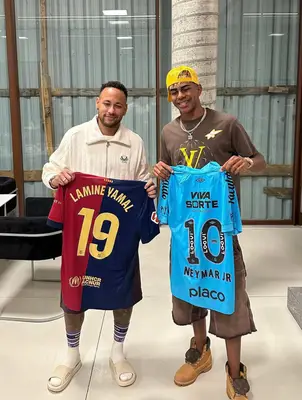 Latest Neymar's Outfits #4