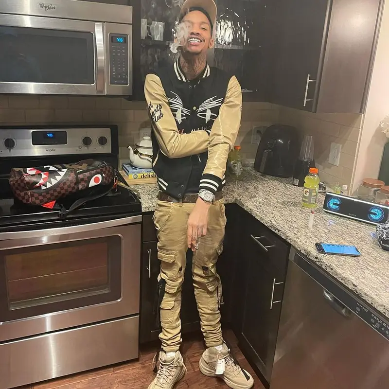Stunna 4 Vegas outfit in Yeezy, Louis Vuitton, and Le Wuz Studios, 2021