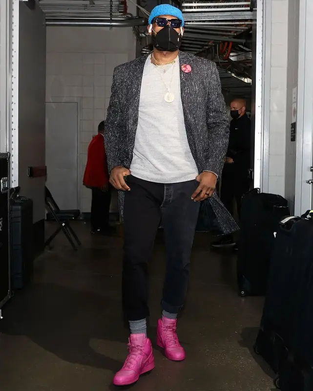 LeBron James outfit in Represent, Louis Vuitton, and Henry Mask, 2021