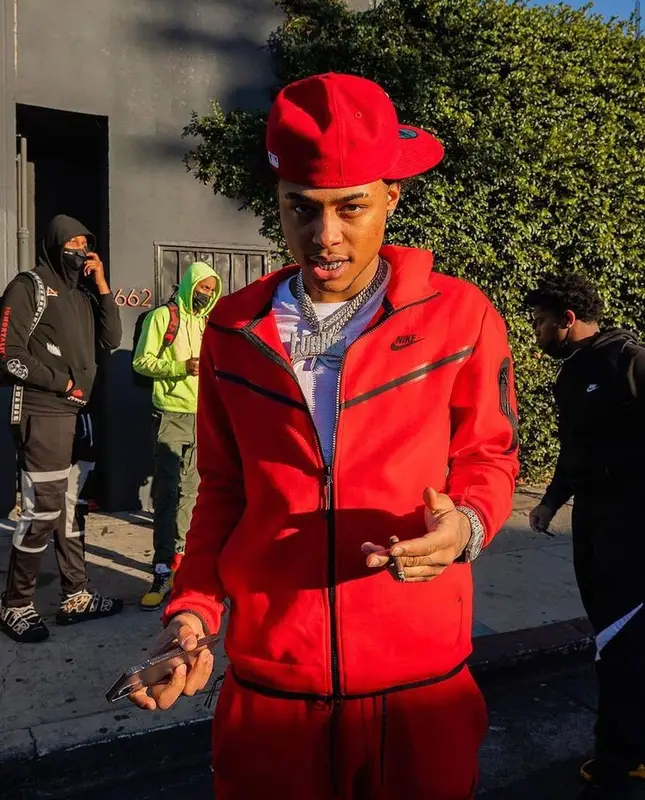 Luh Kel outfit in Nike, Jordan, and New Era, 2021