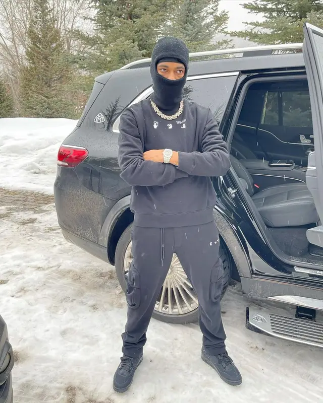 Key Glock outfit in Off-White and Jordan, 2021