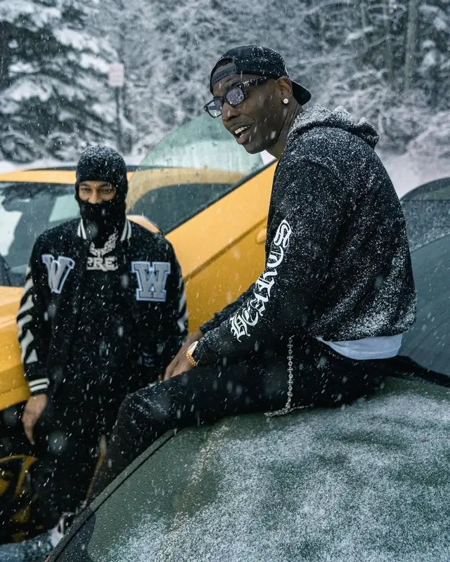 Key Glock outfit in Off-White and Jordan, 2021