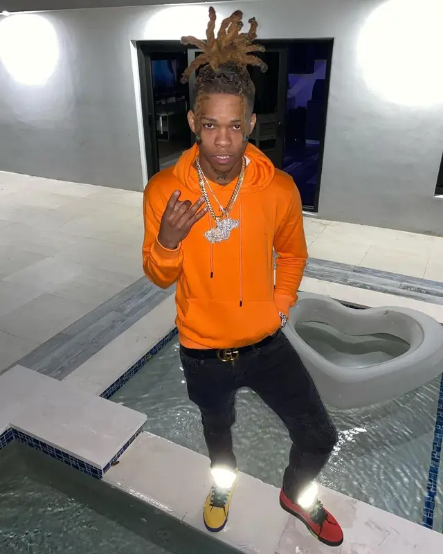 YNW Bortlen outfit in Off-White, Balmain, and Gucci, 2021