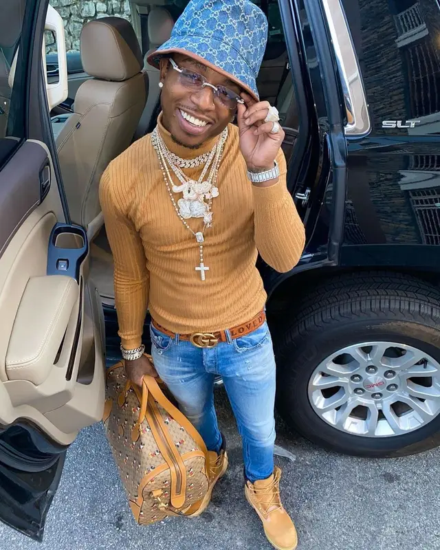 Jacquees outfit in Timberland and Gucci, 2021