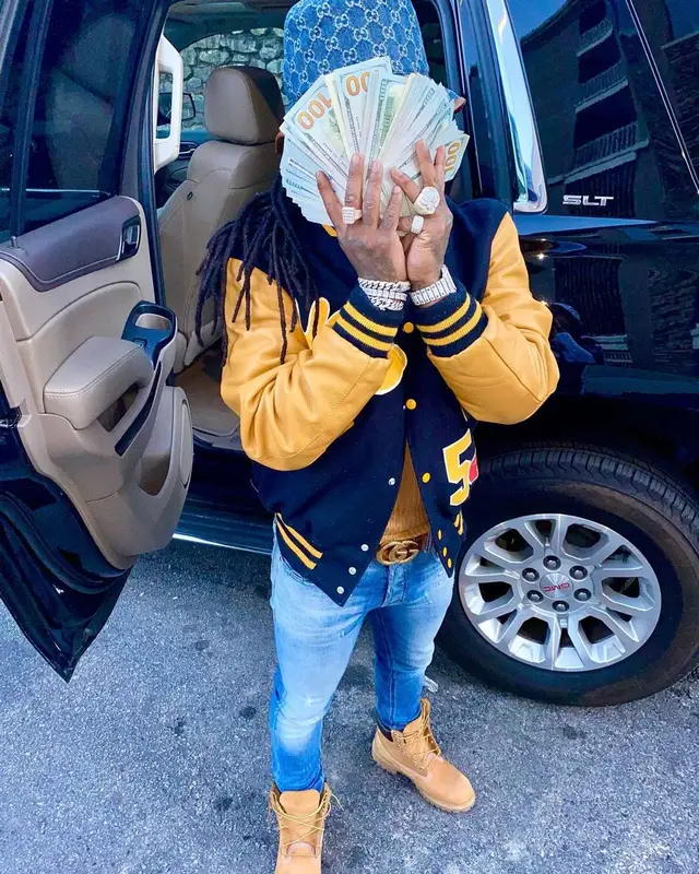 Jacquees outfit in Timberland and Gucci, 2021