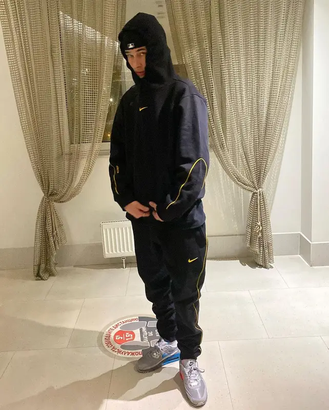 Obladaet outfit in Nike, Obladaet Merch, and Drake Merch, 2021