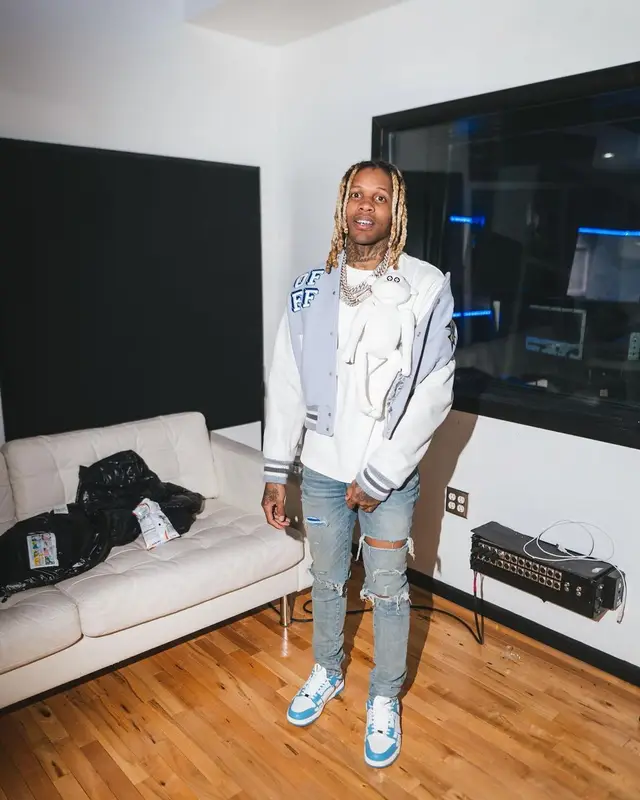 Lil Durk outfit in Off-White, Louis Vuitton, and Amiri, 2021