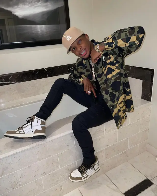 Toosii outfit in Bape and Amiri, 2021