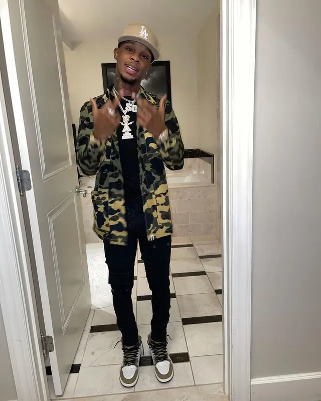 Toosii outfit in Bape and Amiri, 2021