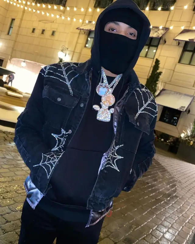 G Herbo outfit in Spider Worldwide and Nike, 2021