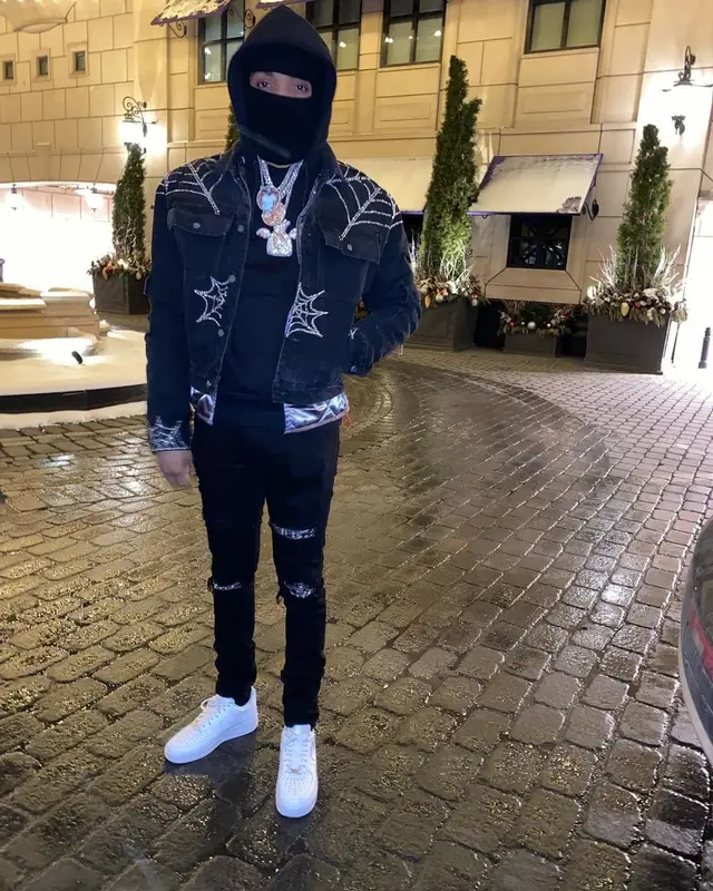 G Herbo outfit in Spider Worldwide and Nike, 2021