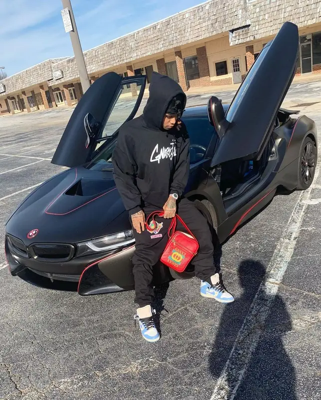 Lil Gnar outfit in Gnarcotic, Supreme, and Gucci, 2021