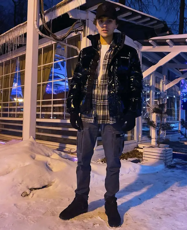 John However outfit in Daily Paper, M+RC Noir, and Jordan, 2021