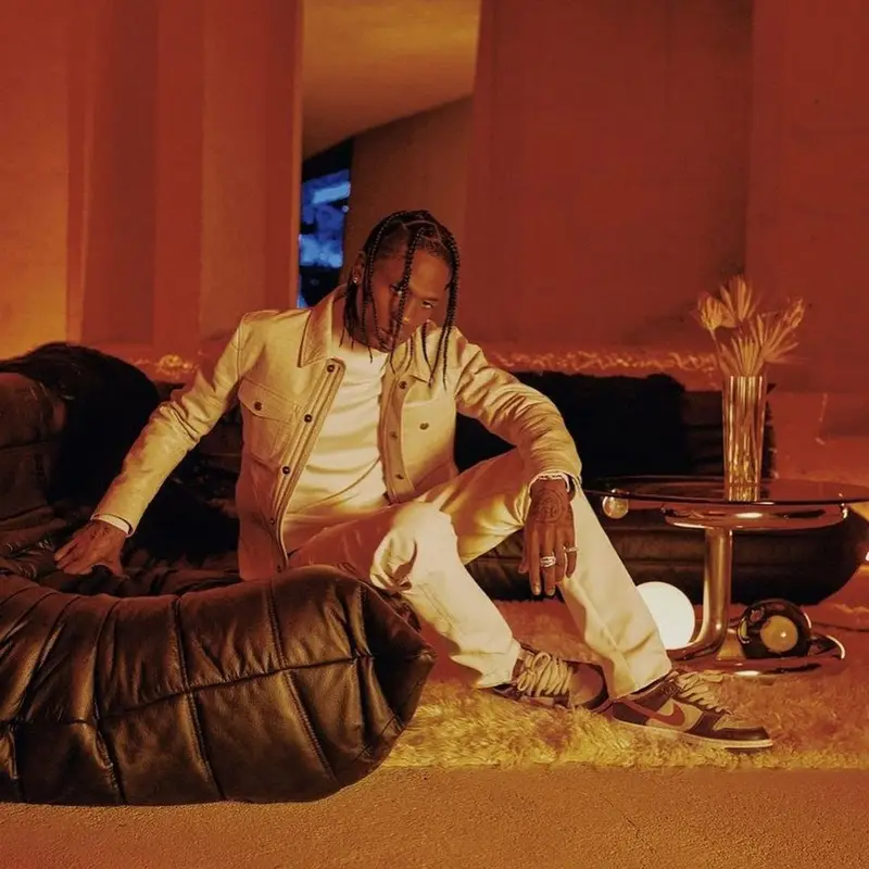 Travis Scott outfit in Tom Ford and Nike, 2020