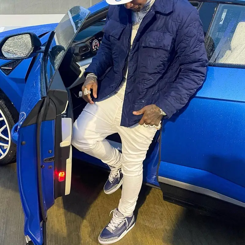 Moneybagg Yo outfit in Louis Vuitton, Valabasas, and Jordan, 2021