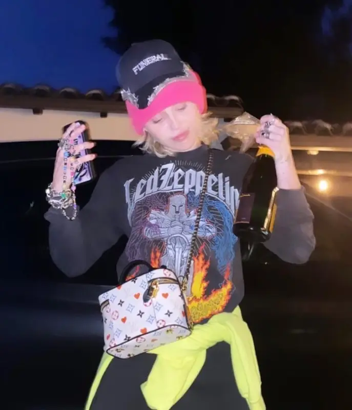 Miley Cyrus outfit in Funeral Apparel , 2021