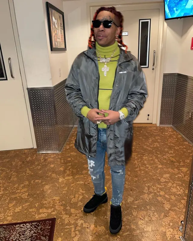 Lil Gotit outfit in M+RC Noir, Jordan, and Ray-Ban, 2021