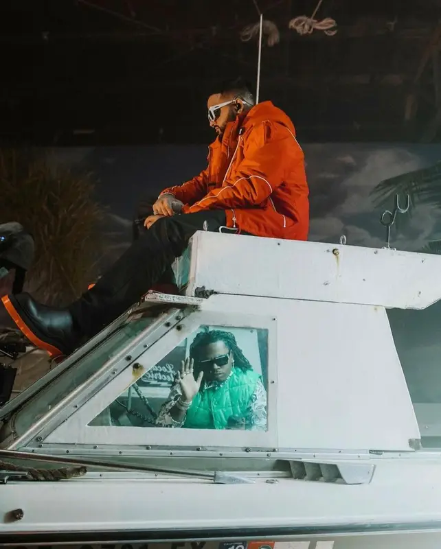 Nav outfit in Bottega Veneta, 2021