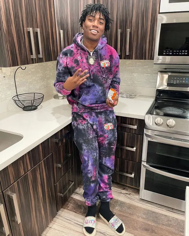 Fredo Bang outfit in The Art Dealrs, Gucci, and Liberty London, 2021