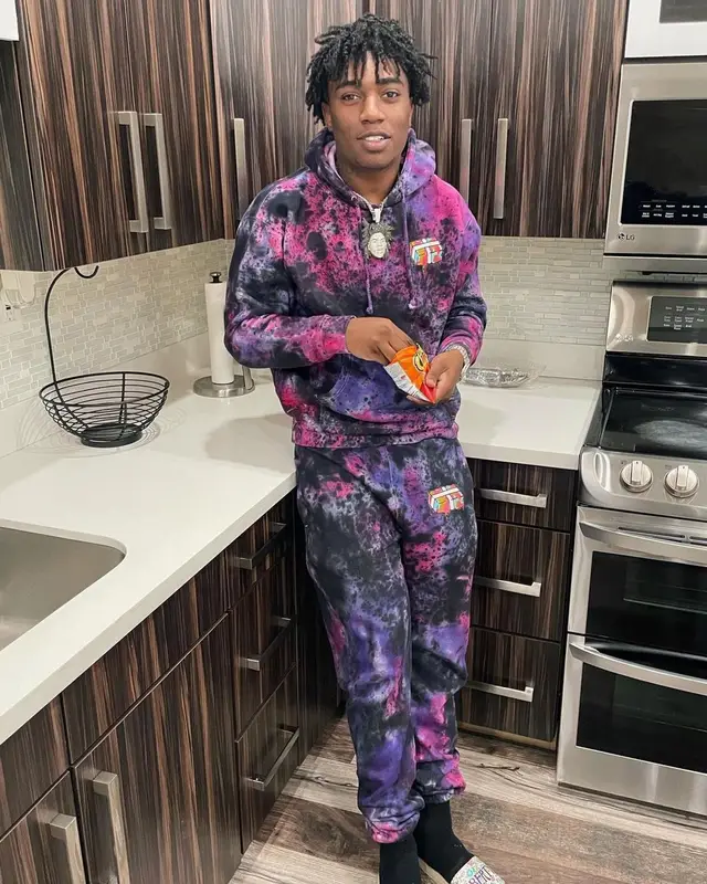 Fredo Bang outfit in The Art Dealrs, Gucci, and Liberty London, 2021