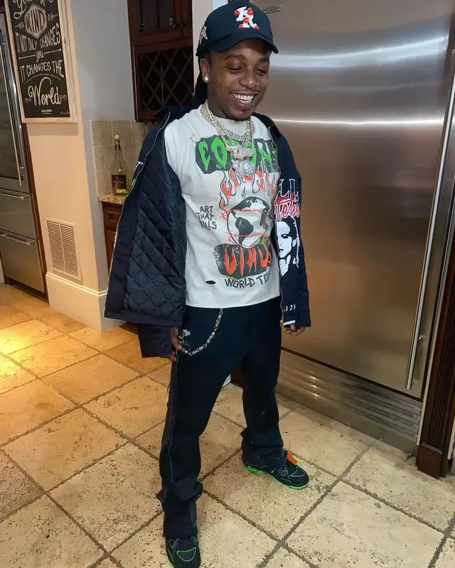 Jacquees outfit in Gallery Dept., Nike, and Off-White, 2021