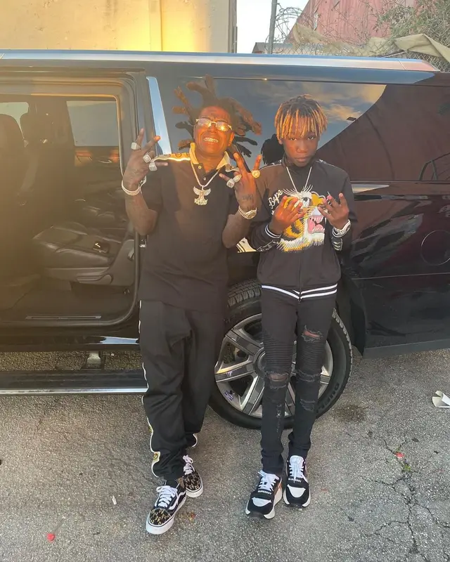 YNW BSlime outfit in Bape, H&M, and Burberry, 2021